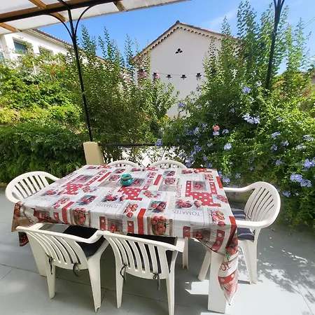 Maison Ideale 3 Etoiles Villa *